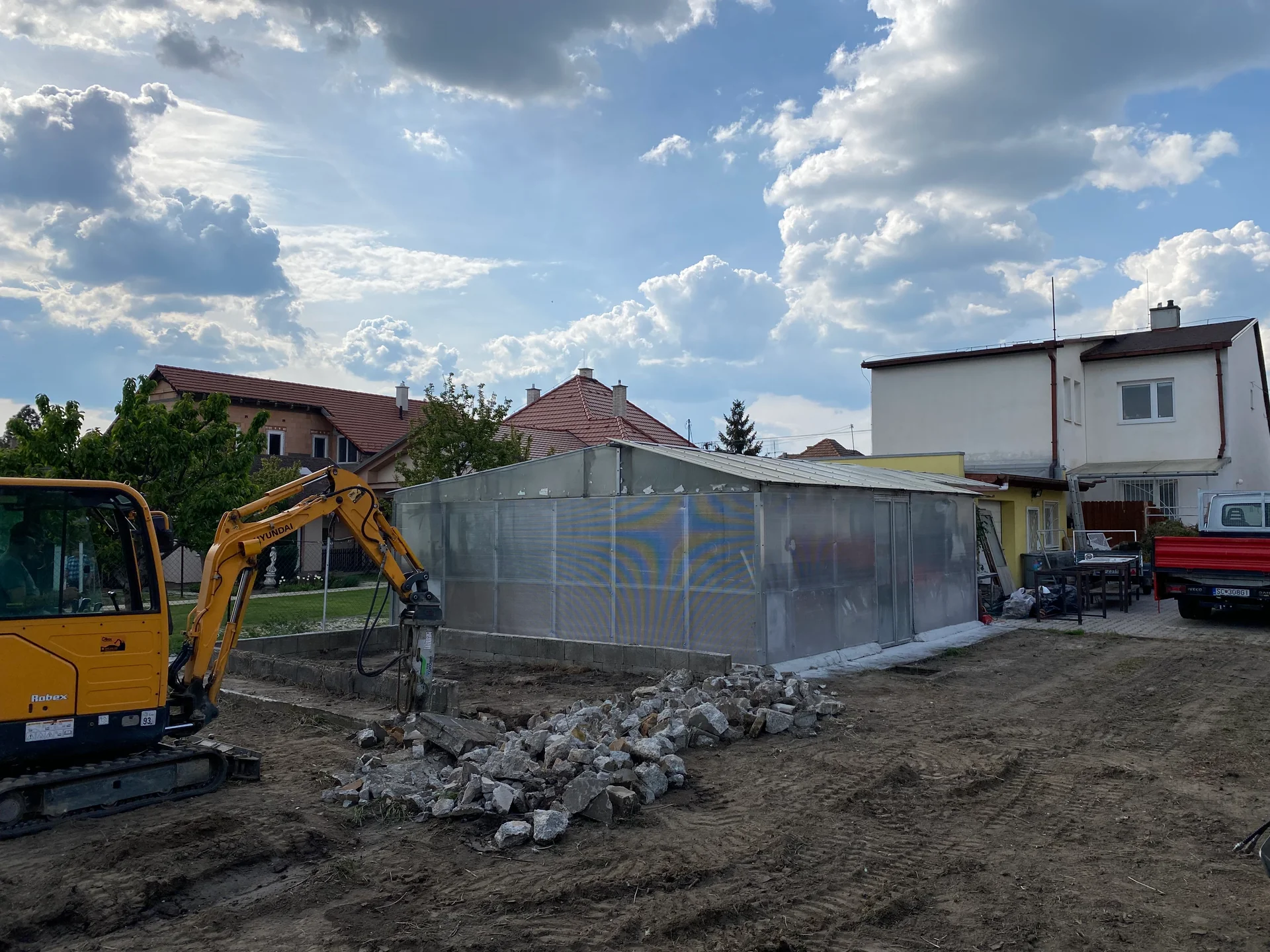 Realizácia priemyselnej zámkovej dlažby